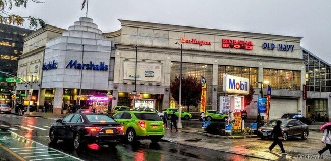 Building Photo - 61-35 98th St
