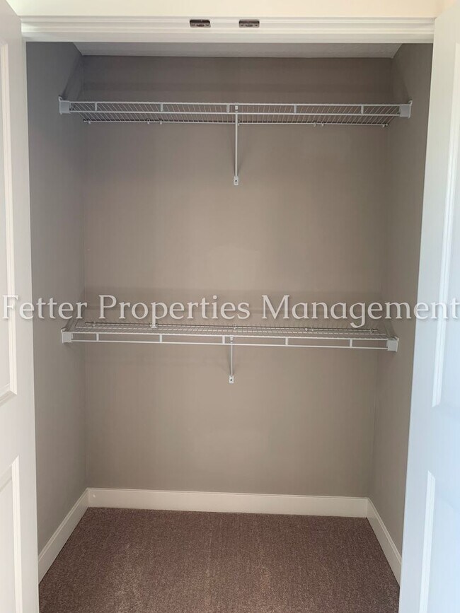 Building Photo - Gorgeous 3 Bedroom Home!