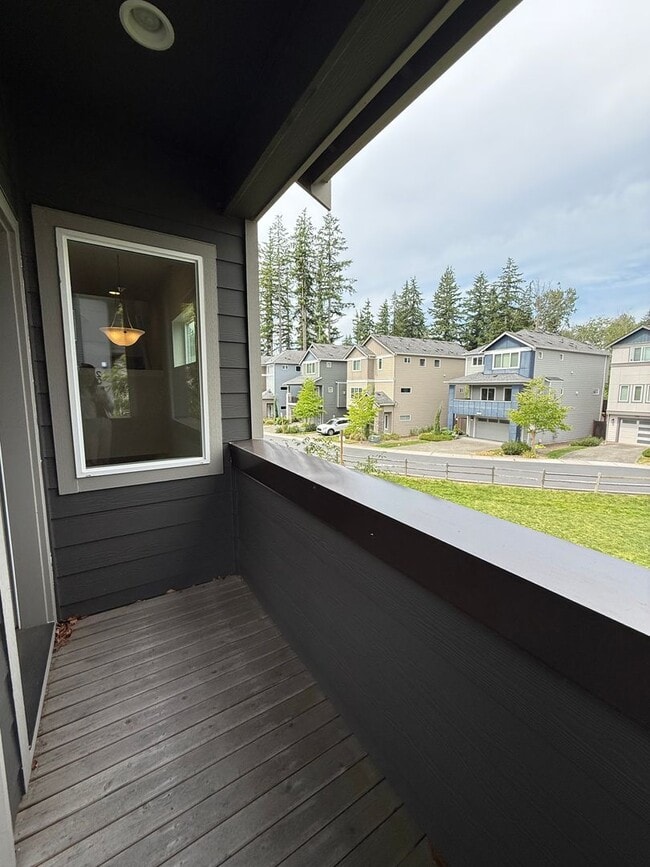 Building Photo - Spacious 3BR Home in Arcadia Terrace