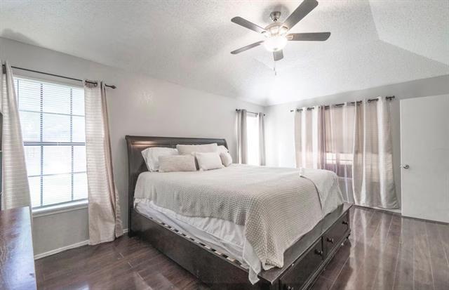 Building Photo - 313 Diamond Dr