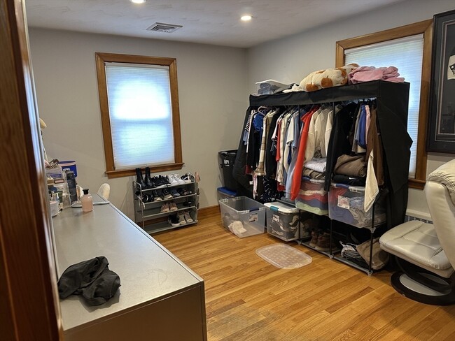 Building Photo - 3 Melo Rd