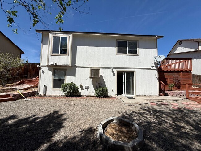 Building Photo - Great home in Sparks!