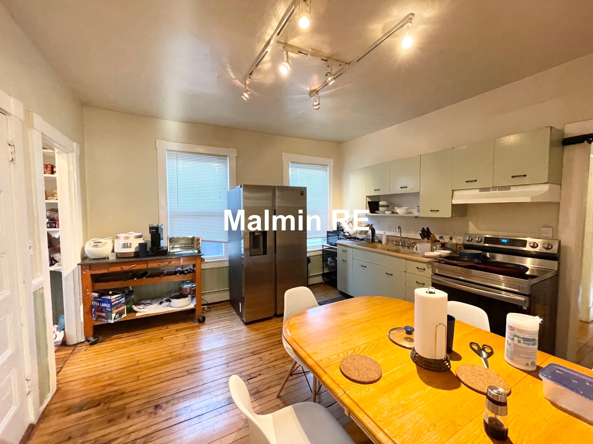 Building Photo - 19 Sachem St