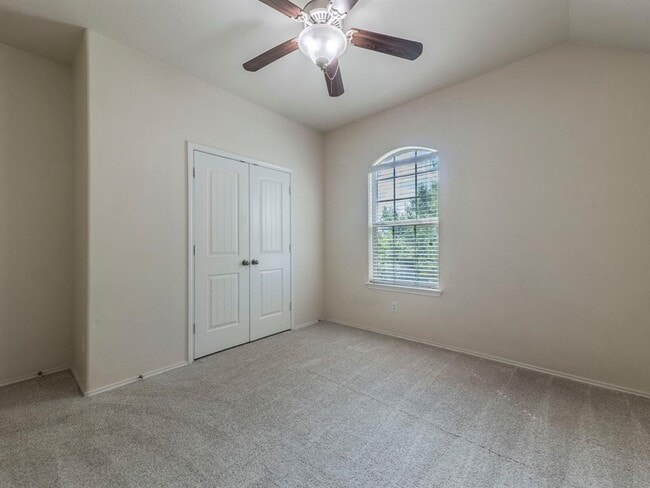 Building Photo - 18705 Falcon Pointe Blvd