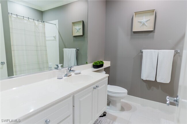 Building Photo - 6032 Towncenter Cir