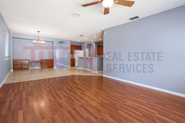 Building Photo - 5044 Kokomo Dr