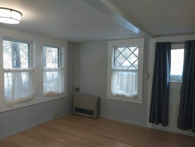 Building Photo - 47 Pudding Hill Ln