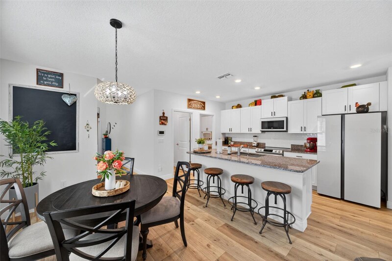 Building Photo - 94 Rose Bud Ln