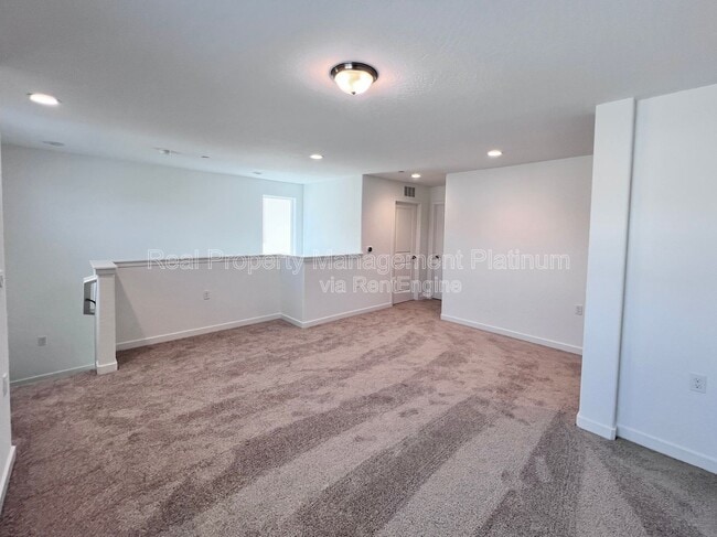 Building Photo - 2915 E Tierra Dr