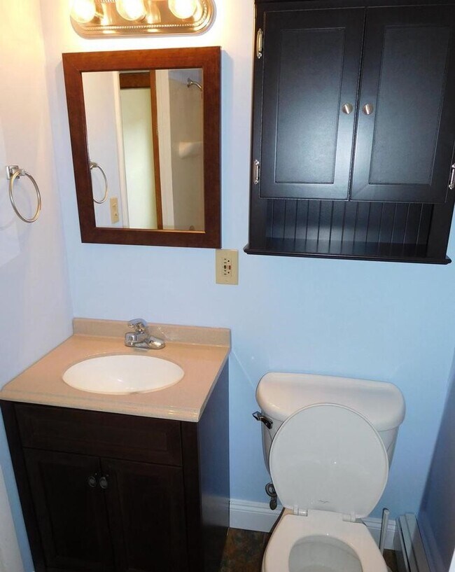 Building Photo - 3 bedroom semi Etters