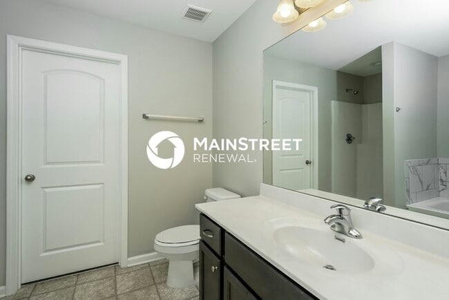Building Photo - 4 Bedroom Pet-Friendly Home in Lexington, ...