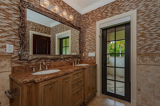 Building Photo - 674 Ocean Blvd