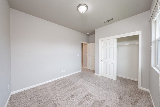 Building Photo - 3555 Encino Ave