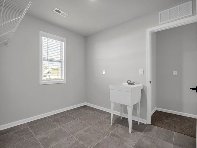 Building Photo - New Construction in Hendersonville $1000 off first month's rent with a February lease