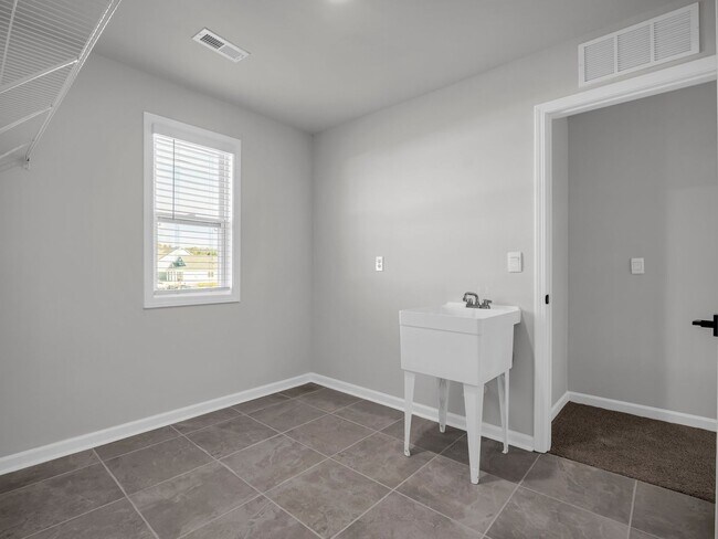 Building Photo - New Construction in Hendersonville $1000 off first month's rent with a March lease