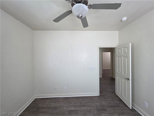 Building Photo - 9622 Staff Ln
