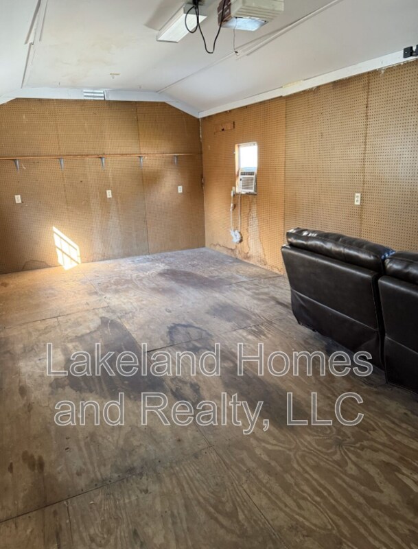 Building Photo - 2906 Rossi Ln