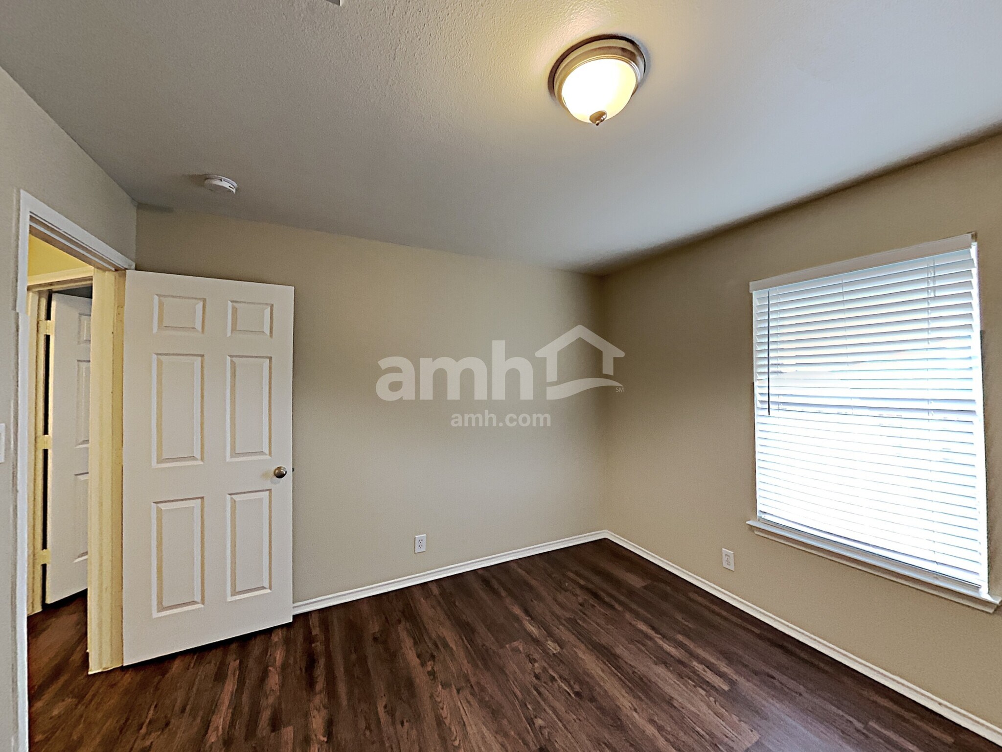 Building Photo - 4124 Wensledale Dr