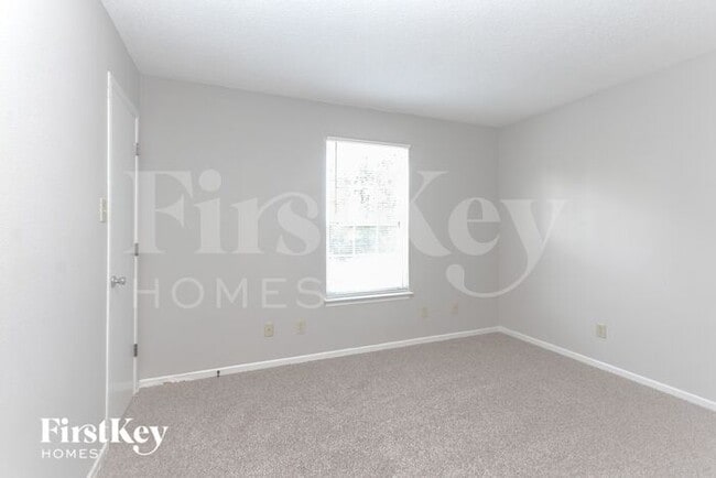 Building Photo - 2808 Redland Ln