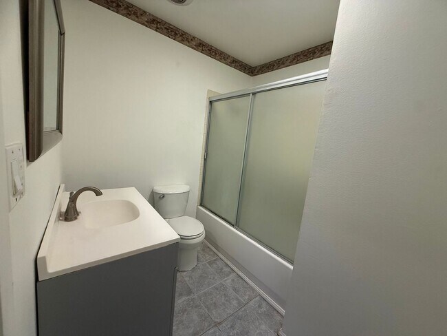 Building Photo - Spacious 4BD 2BA House With Perfect Private Backyard and Solar Panels  in Simi Valley