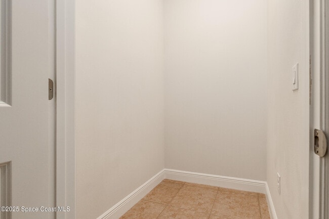 Building Photo - 7935 Wyndham Dr