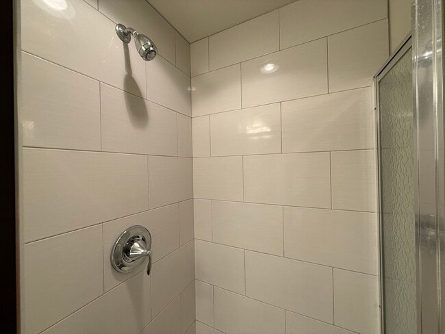 Building Photo - 514 Trailside Dr