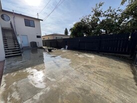 Building Photo - 51 W 53rd St