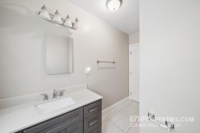 Building Photo - 3646 Carmona Ave