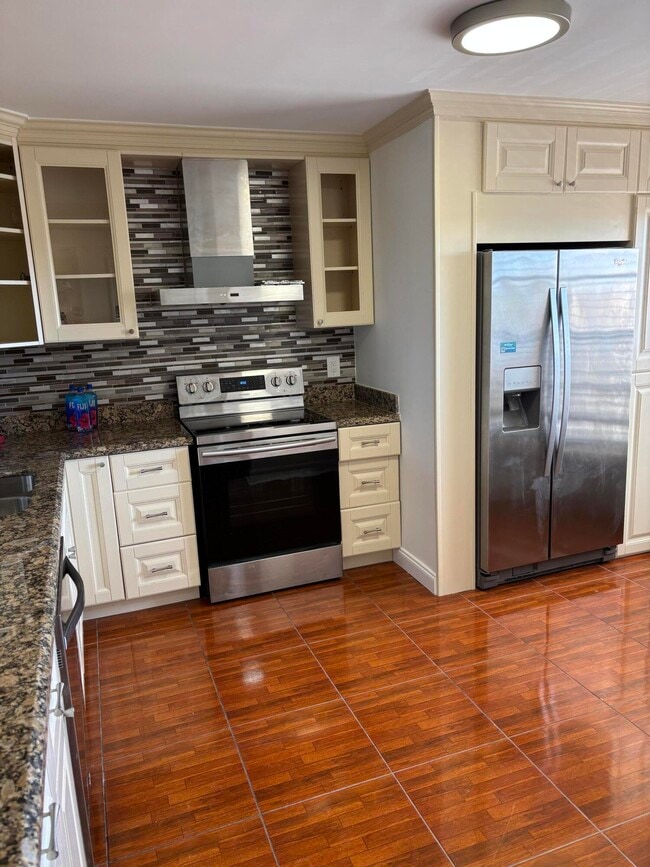 Building Photo - 14671 Bonaire Blvd