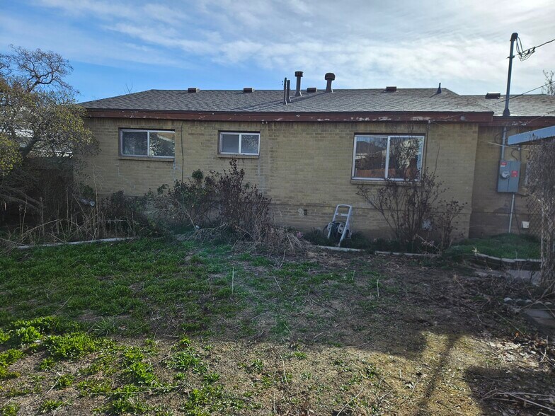 Building Photo - 5380 S 4420 W