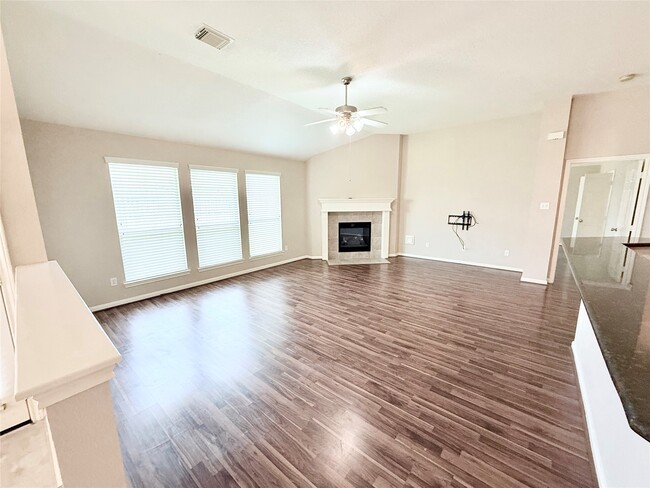 Building Photo - 4010 Tigris Ridge Dr