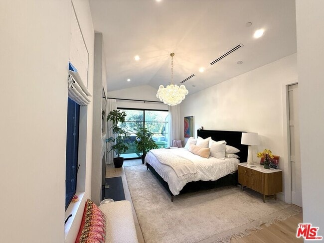 Building Photo - 6025 Paseo Cyn Dr