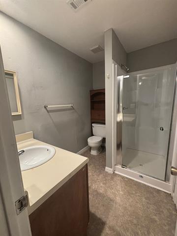 Building Photo - 545 Canary Ln