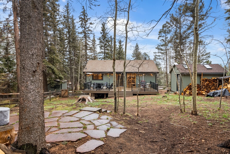Building Photo - 30955 Walter Dr