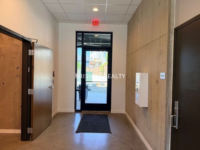 Building Photo - 7650 NW 170th Ave