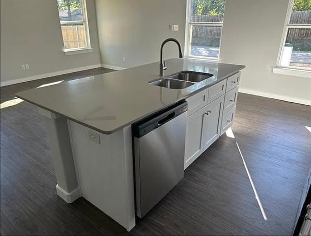 Building Photo - 1700 E Powell Ave