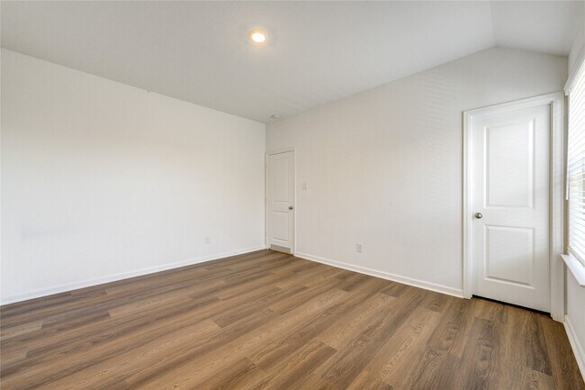 Building Photo - 5511 Downie Draw Ranch Trail