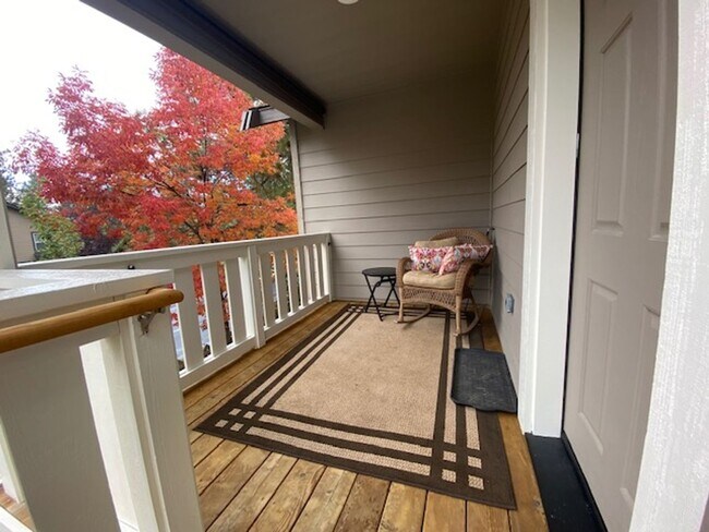 Primary Photo - Unfurnished updated ADU above garage in the Parks at Broken Top