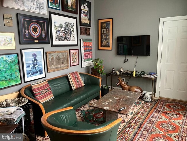 Building Photo - 913 Pleasant Dr