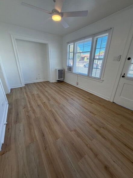 Building Photo - 617 W 17th St