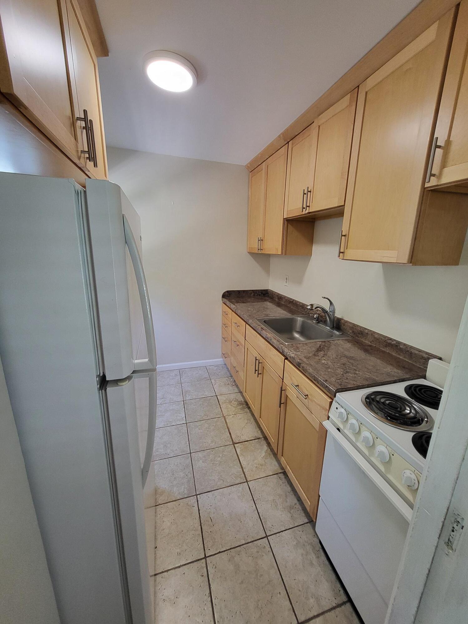 Building Photo - 1305 Jewel Ct