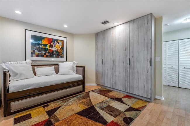 Building Photo - 1275 Yellowheart Way