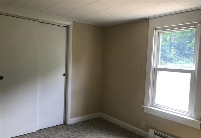 Building Photo - 2BR home in Bangor available 10/5/25!