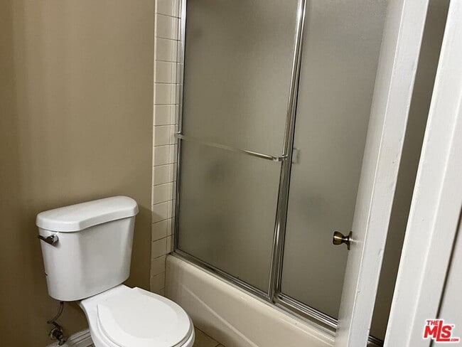 Building Photo - 9522 Telhan Dr