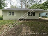 Building Photo - 3546 Southland Dr