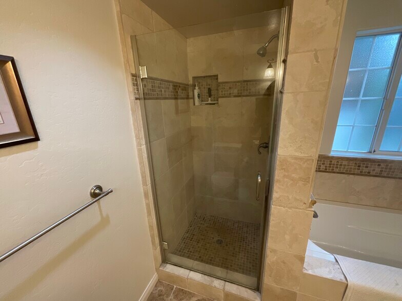 Building Photo - 238 Avenida Montalvo