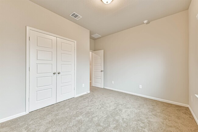 Building Photo - 2127 Port Jackson Dr