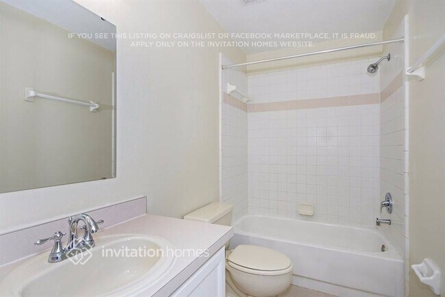 Building Photo - 97 Lancer Oak Dr