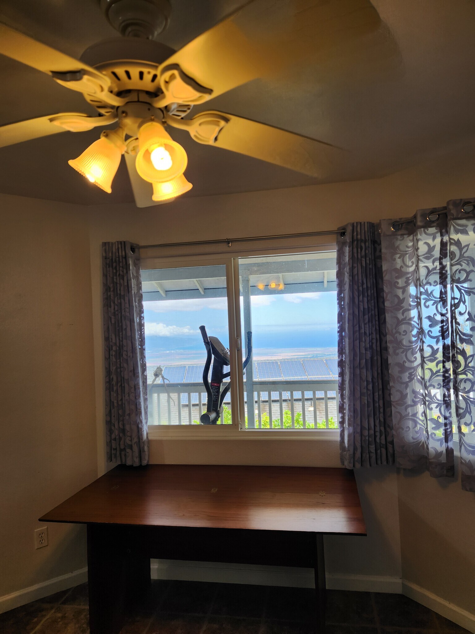 Bi-Coastal Views - 1464 Pulehuiki Rd