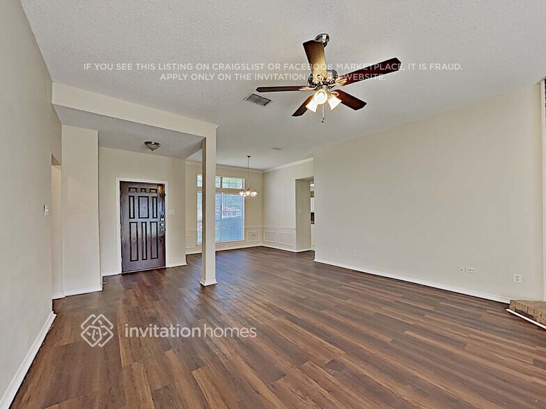 Building Photo - 7109 Oakview Ct